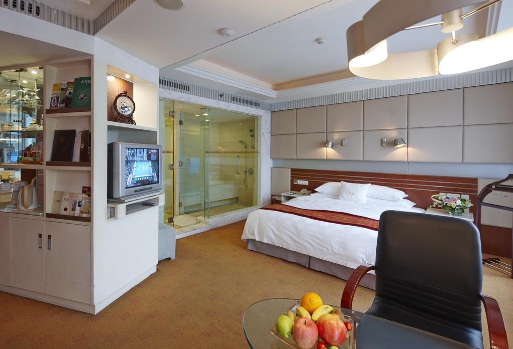 Yinhe Dynasty Hotel Chengdu Buitenkant foto