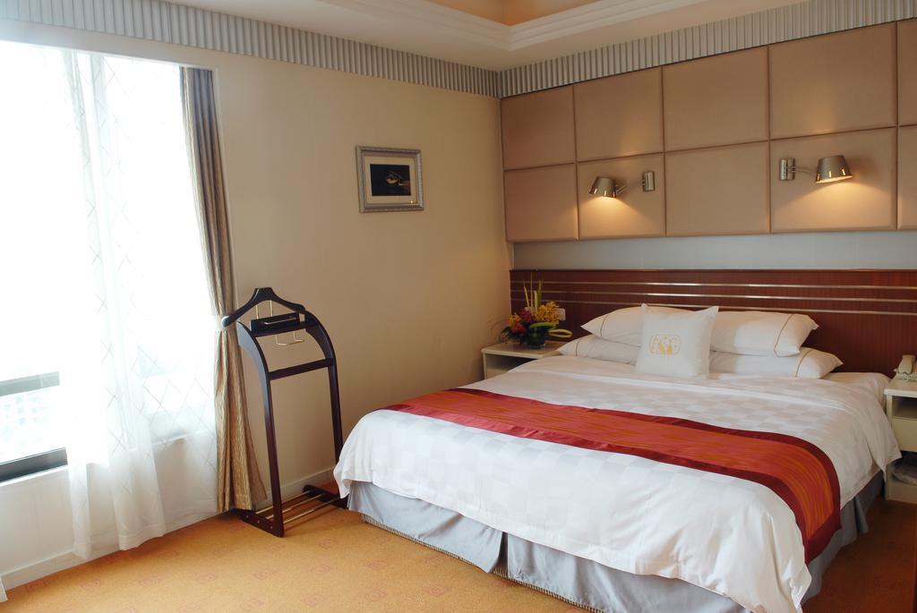 Yinhe Dynasty Hotel Chengdu Buitenkant foto