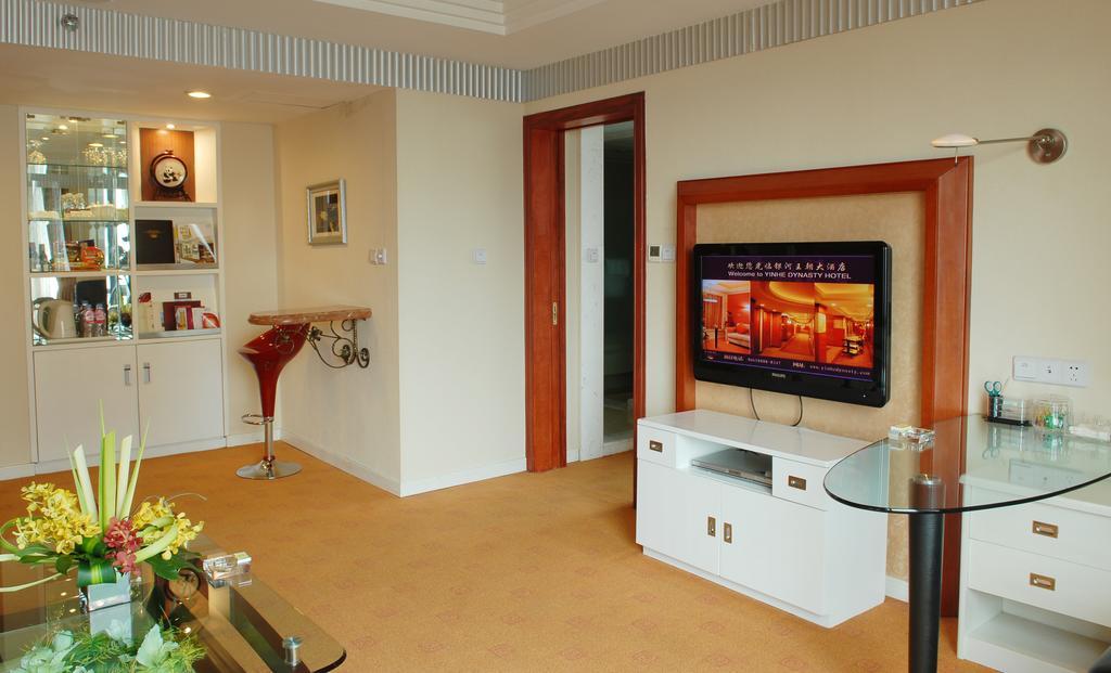 Yinhe Dynasty Hotel Chengdu Buitenkant foto